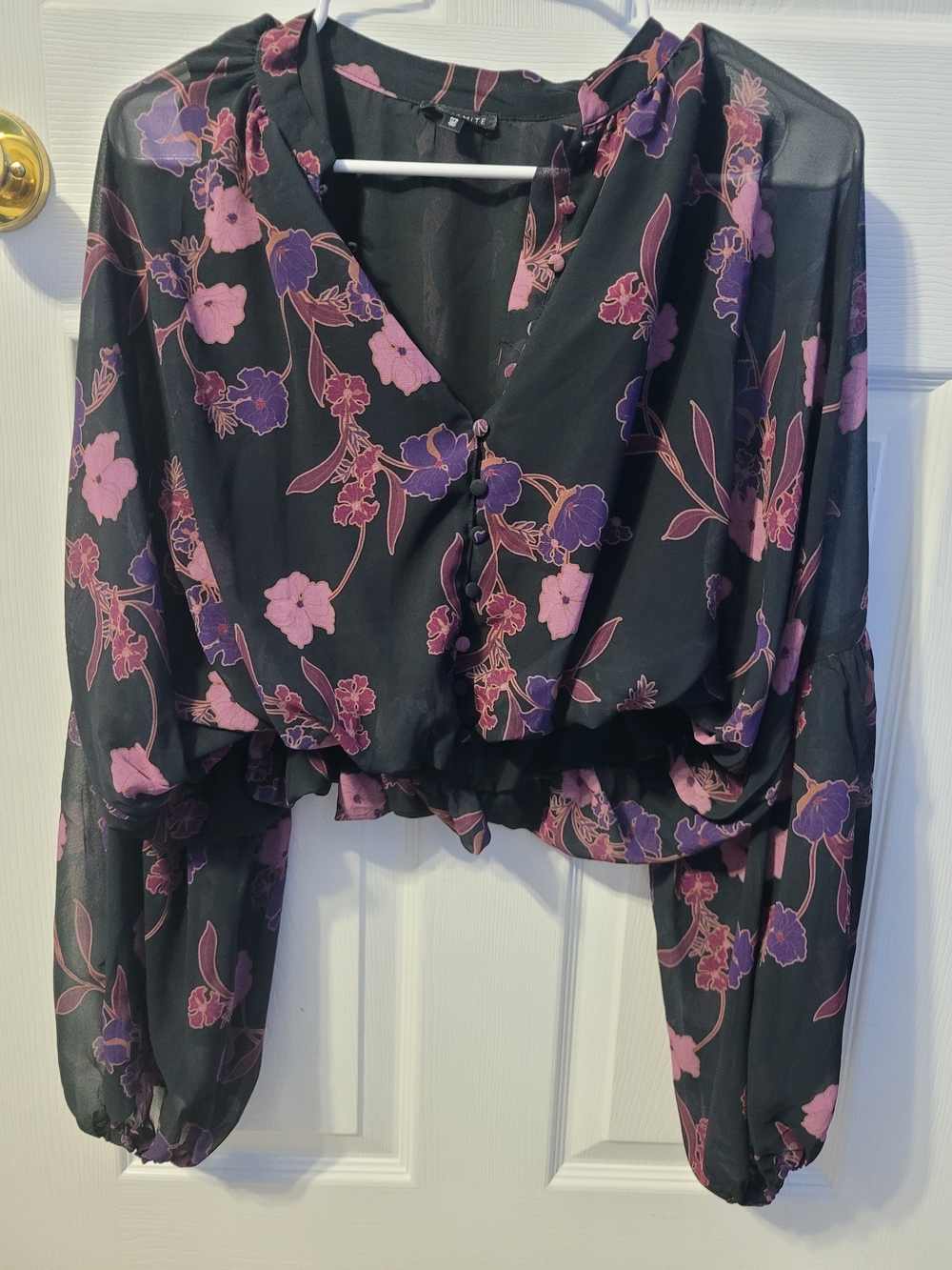Dynamite Black Cropped Blouse with Pink & Purple Floral